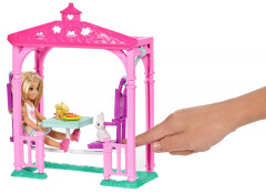 Mattel Barbie Chelsea a doplňky | Zahradní houpačka