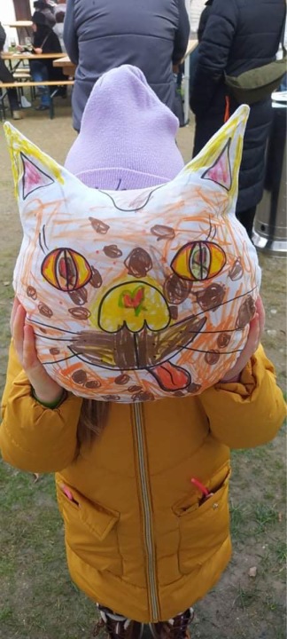 Polštářek s příběhem z chráněné dílny Polštářek s příběhem z chráněné dílny